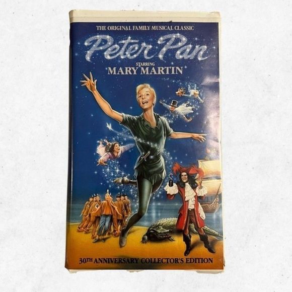 Peter Pan (1990) with Mary Martin 30th Anniversary Collector's Edition (VHS) - Picture 1 of 6